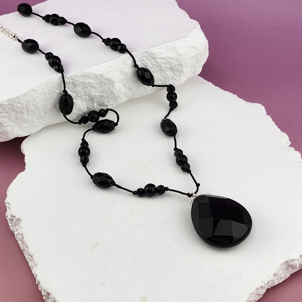 Black Faceted Glass Teardrop Pendant Beaded Necklace Knotted Cord Gothic Boho
